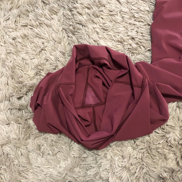 Lululemon Mauve Wunder Unders 7/8 size 8 - Picture 5 of 5